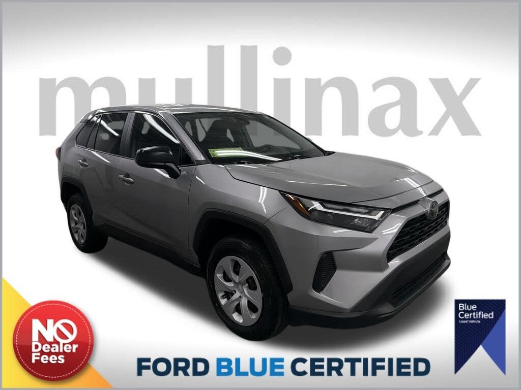 2024 Toyota RAV4 LE FWD