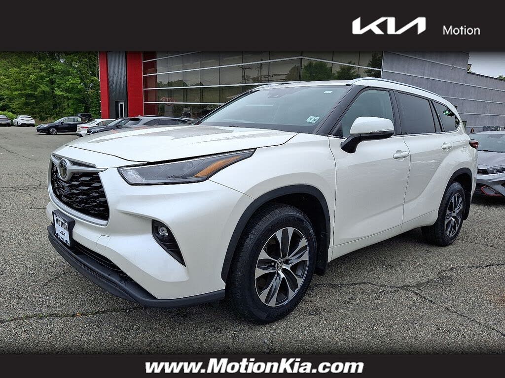 2021 Toyota Highlander XLE AWD