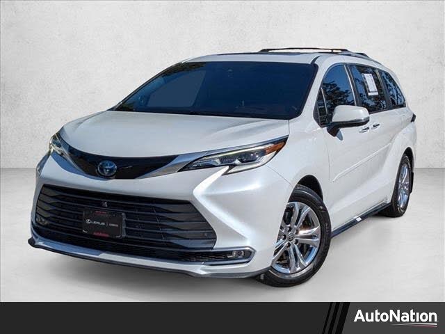 2022 Toyota Sienna Platinum 7-Passenger AWD