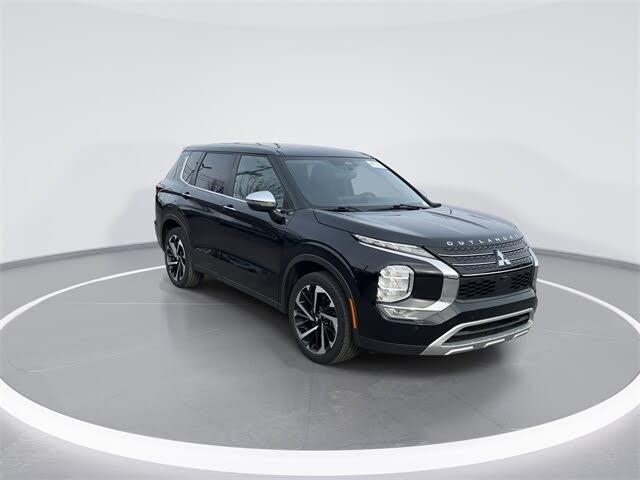 2023 Mitsubishi Outlander SE FWD