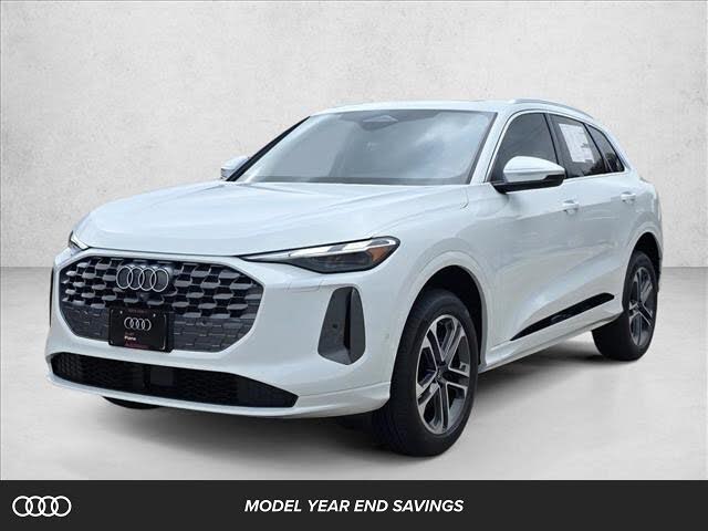 2025 Audi Q5 quattro Premium 40 TFSI