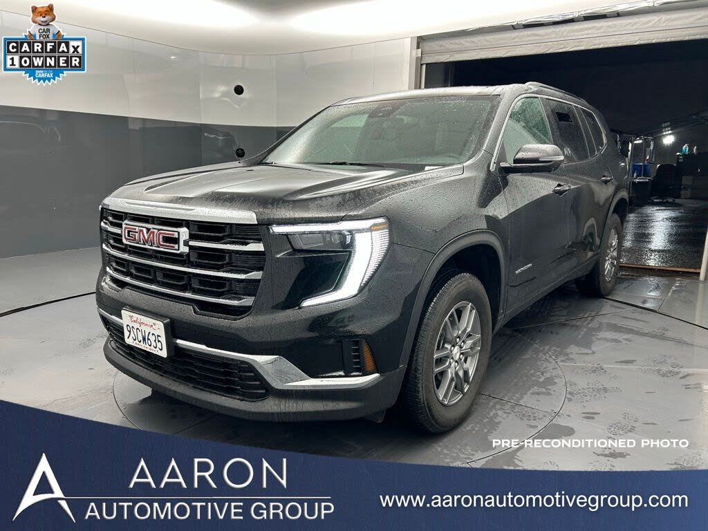 2025 GMC Acadia Elevation FWD