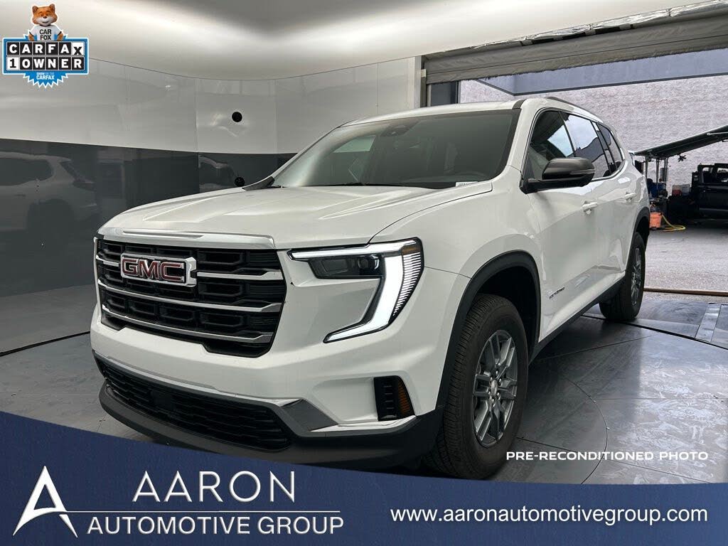 2025 GMC Acadia Elevation FWD