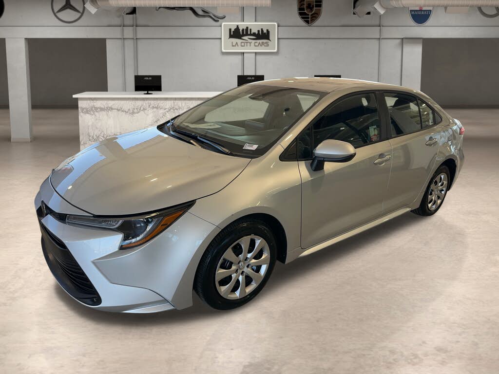 2025 Toyota Corolla LE FWD