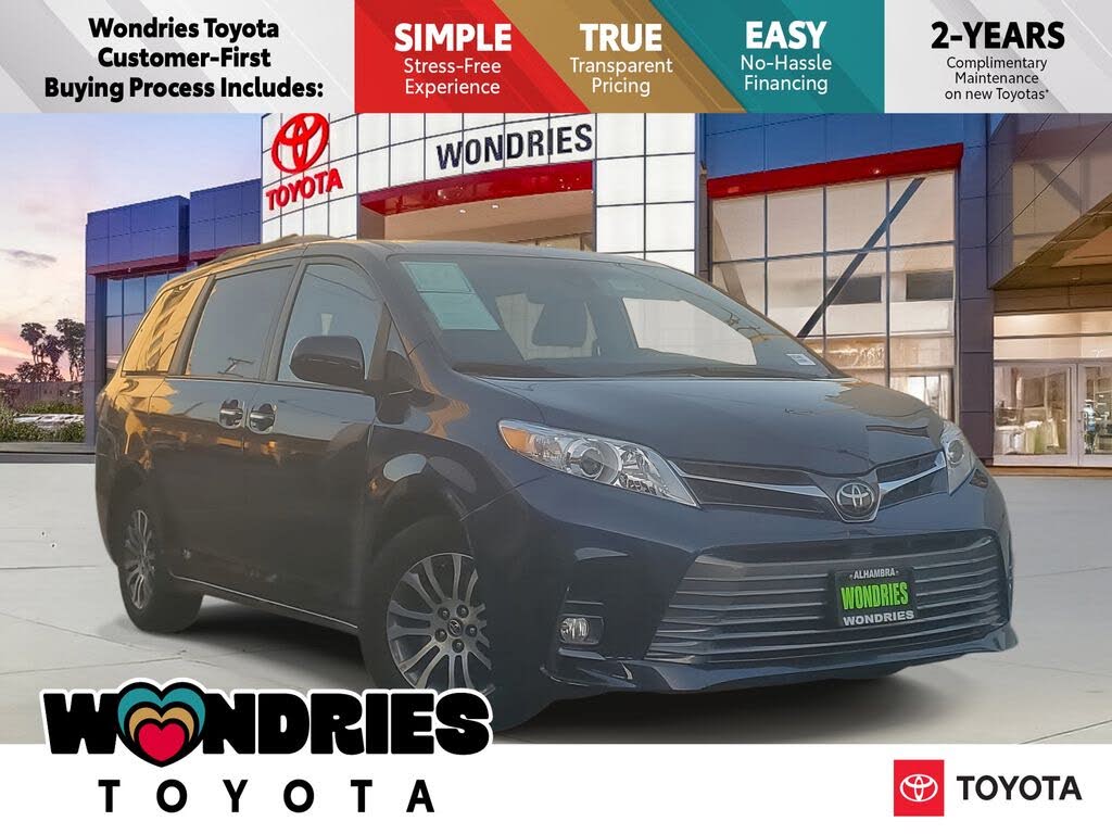 2019 Toyota Sienna XLE 7-Passenger FWD with Auto-Access Seat