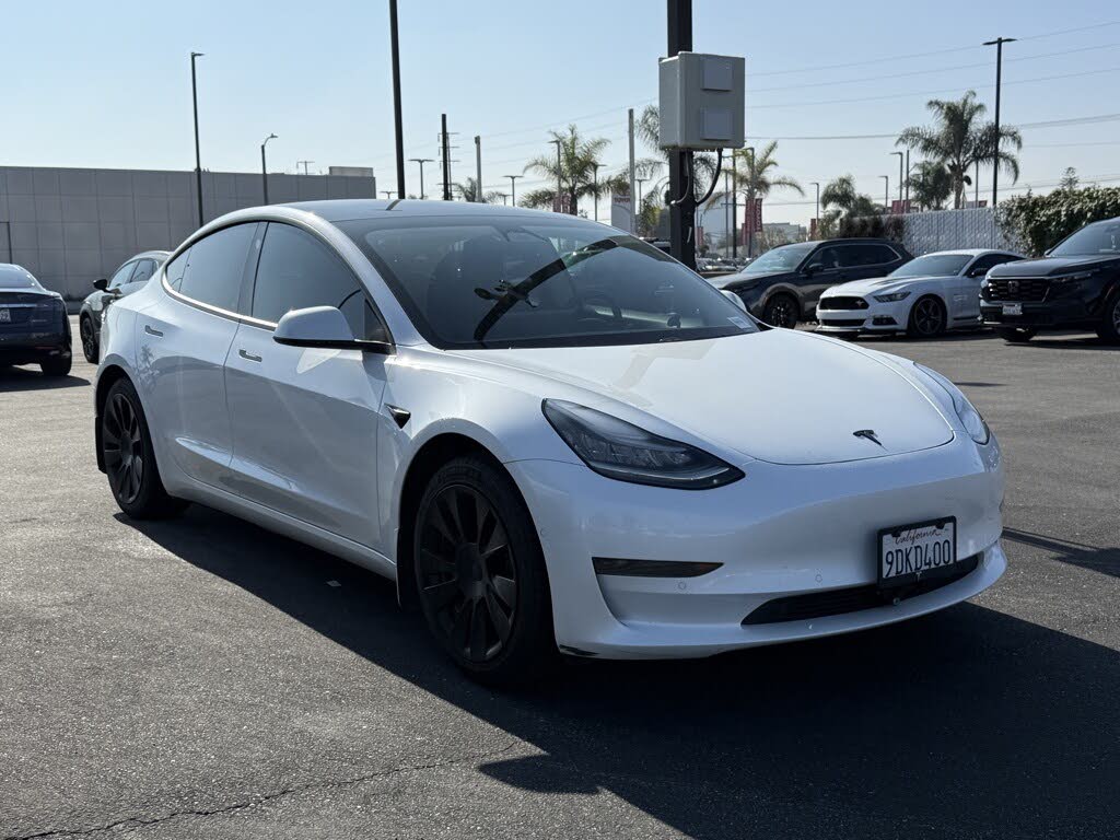 2020 Tesla Model 3 Standard Range Plus RWD