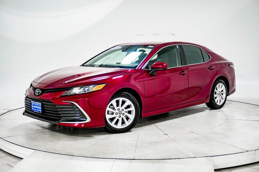 2022 Toyota Camry LE FWD