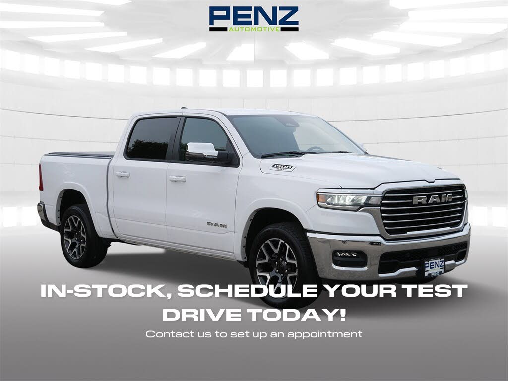 2025 RAM 1500 Laramie Crew Cab 4WD