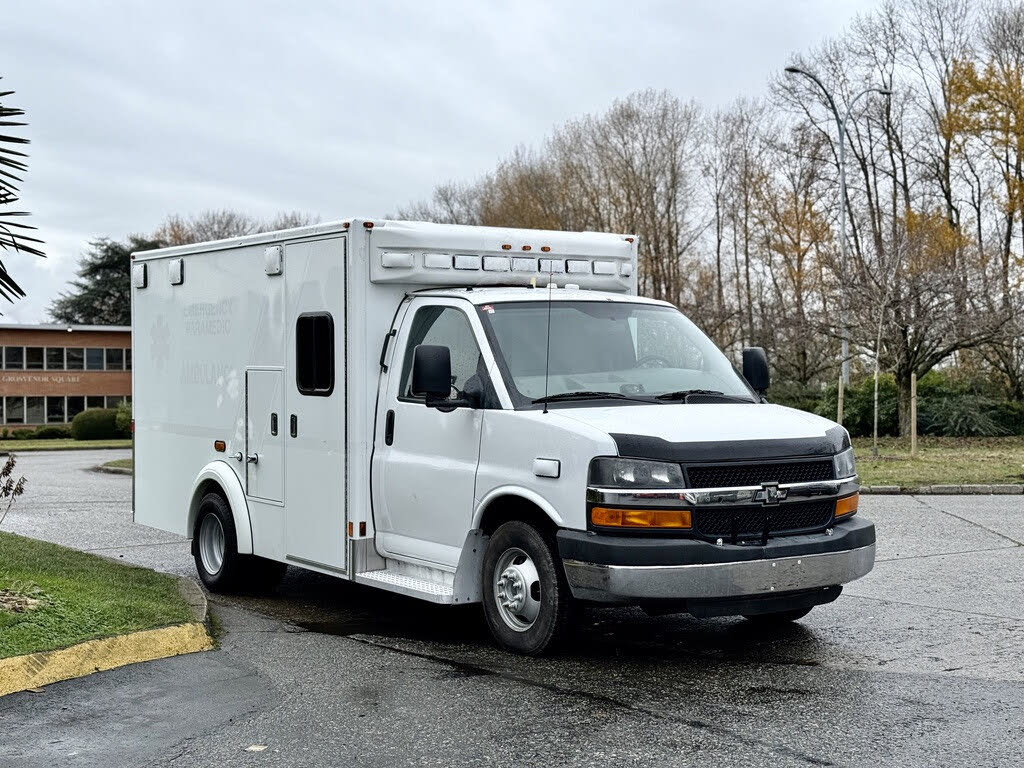 2013 Chevrolet Express Chassis 3500 139 Cutaway with 1WT RWD