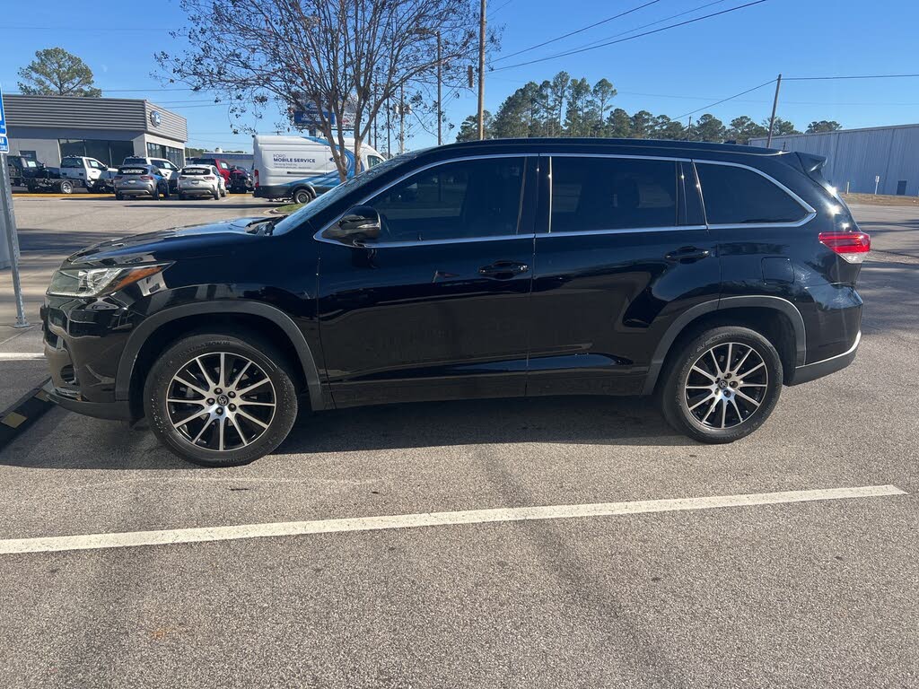 2018 Toyota Highlander SE