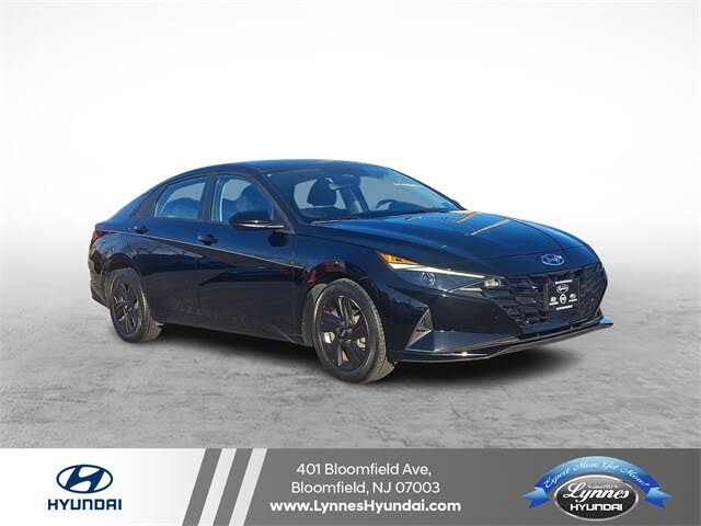 2022 Hyundai Elantra SEL FWD