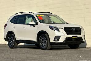 Subaru Forester Premium Crossover AWD
