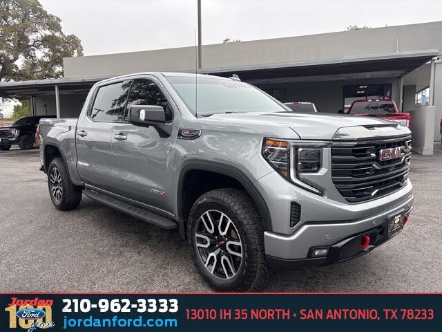 2024 GMC Sierra 1500 AT4 Crew Cab 4WD