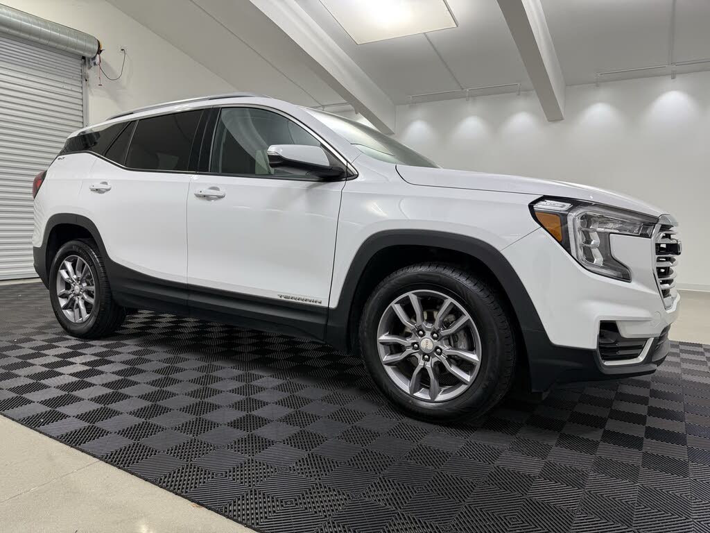 2024 GMC Terrain SLT AWD