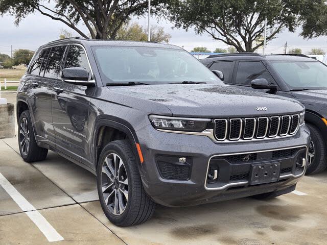 2022 Jeep Grand Cherokee Overland 4WD