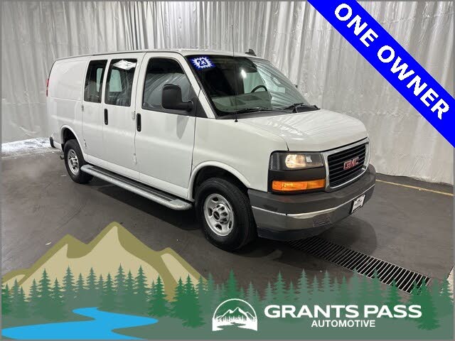 2023 GMC Savana Cargo 2500 RWD