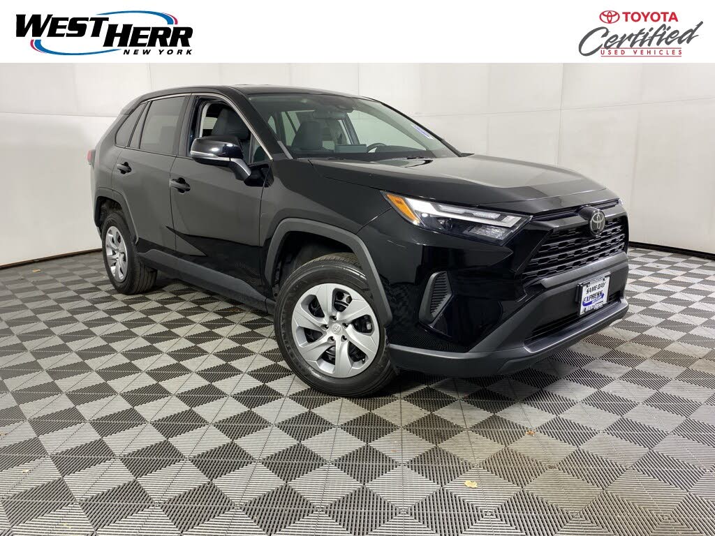 2023 Toyota RAV4 LE AWD