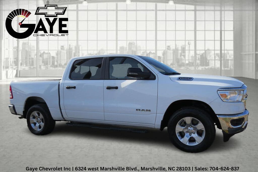 2024 RAM 1500 Big Horn Crew Cab 4WD