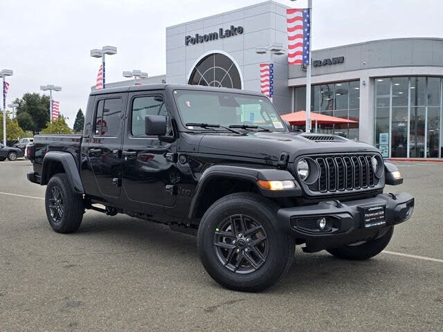 2026 Jeep Gladiator Sport S Crew Cab 4WD