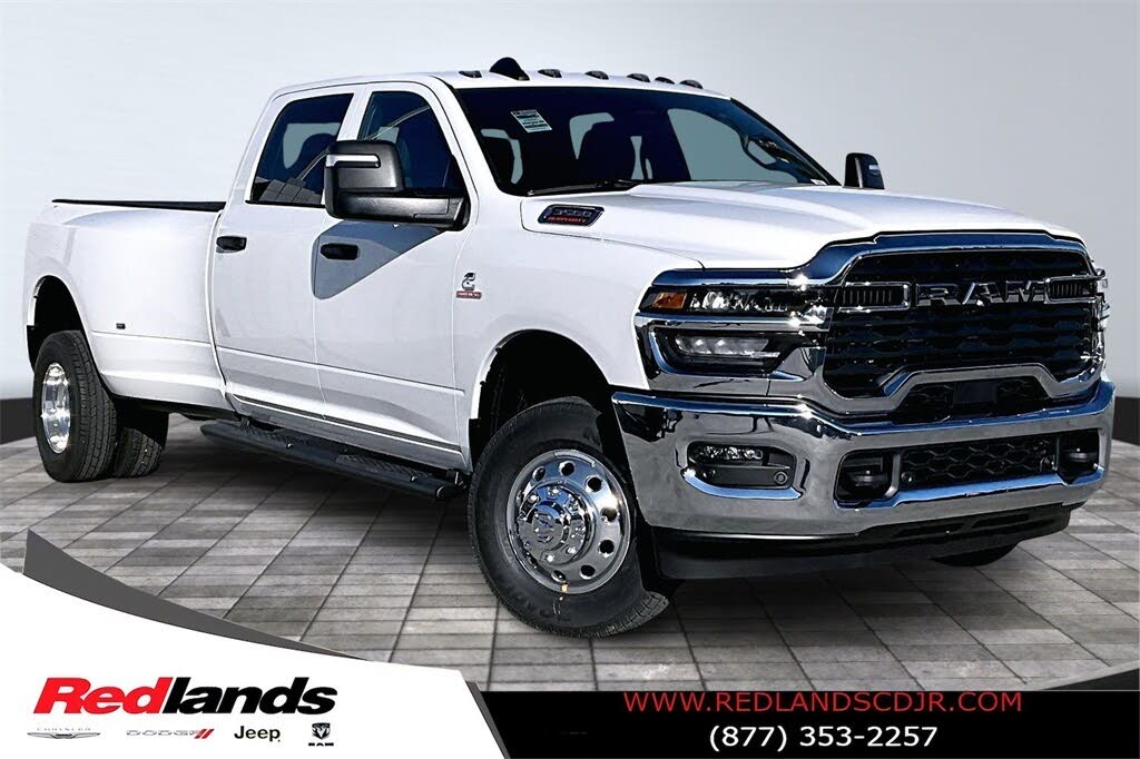 2026 RAM 3500 Tradesman Crew Cab LB DRW 4WD