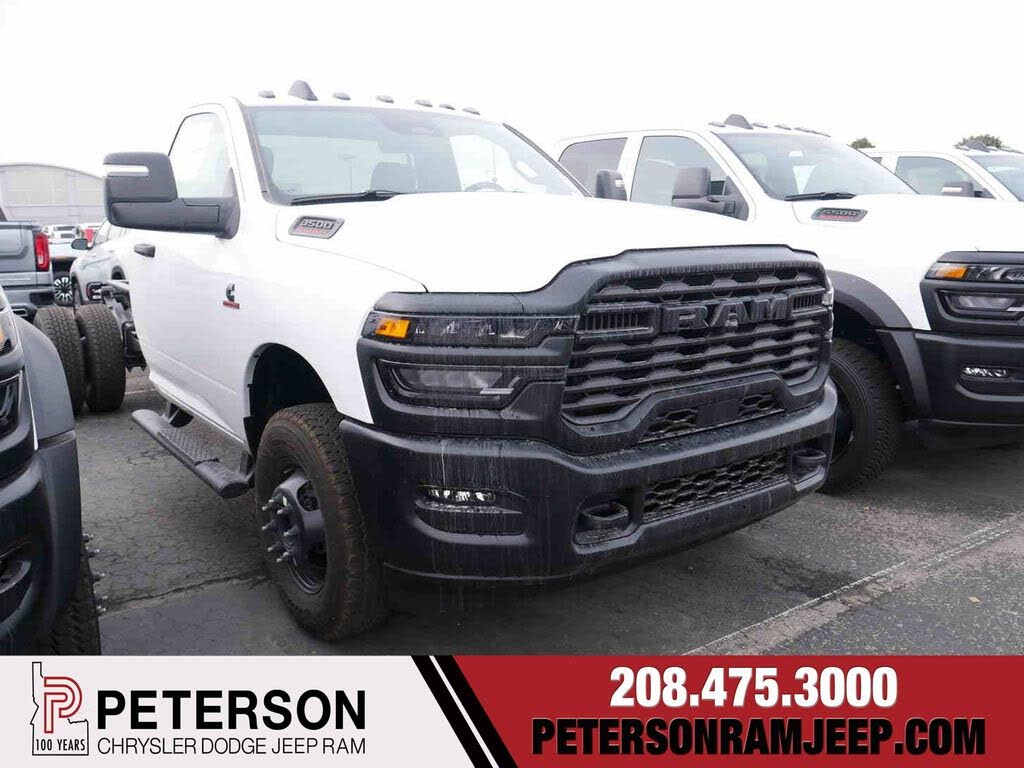 2026 RAM 3500 Chassis Tradesman Regular Cab LB DRW 4WD