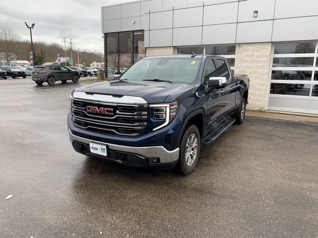2023 GMC Sierra 1500 SLT Crew Cab 4WD