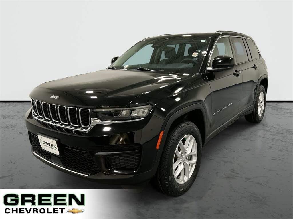 2023 Jeep Grand Cherokee Laredo 4WD