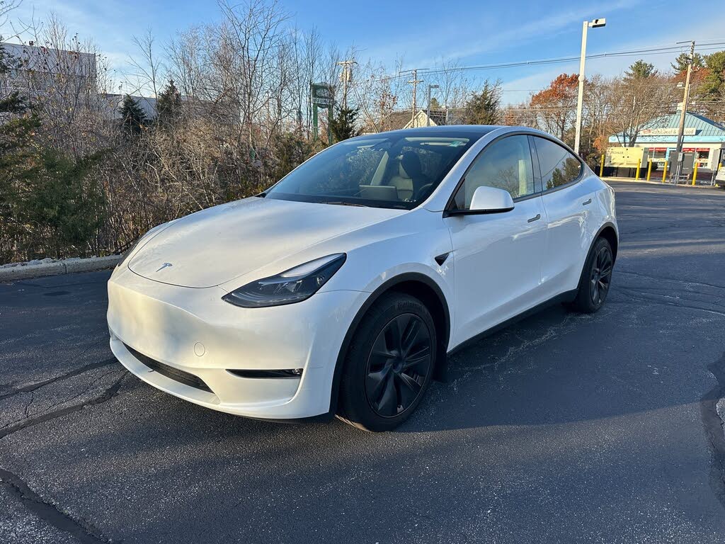 2024 Tesla Model Y Long Range AWD