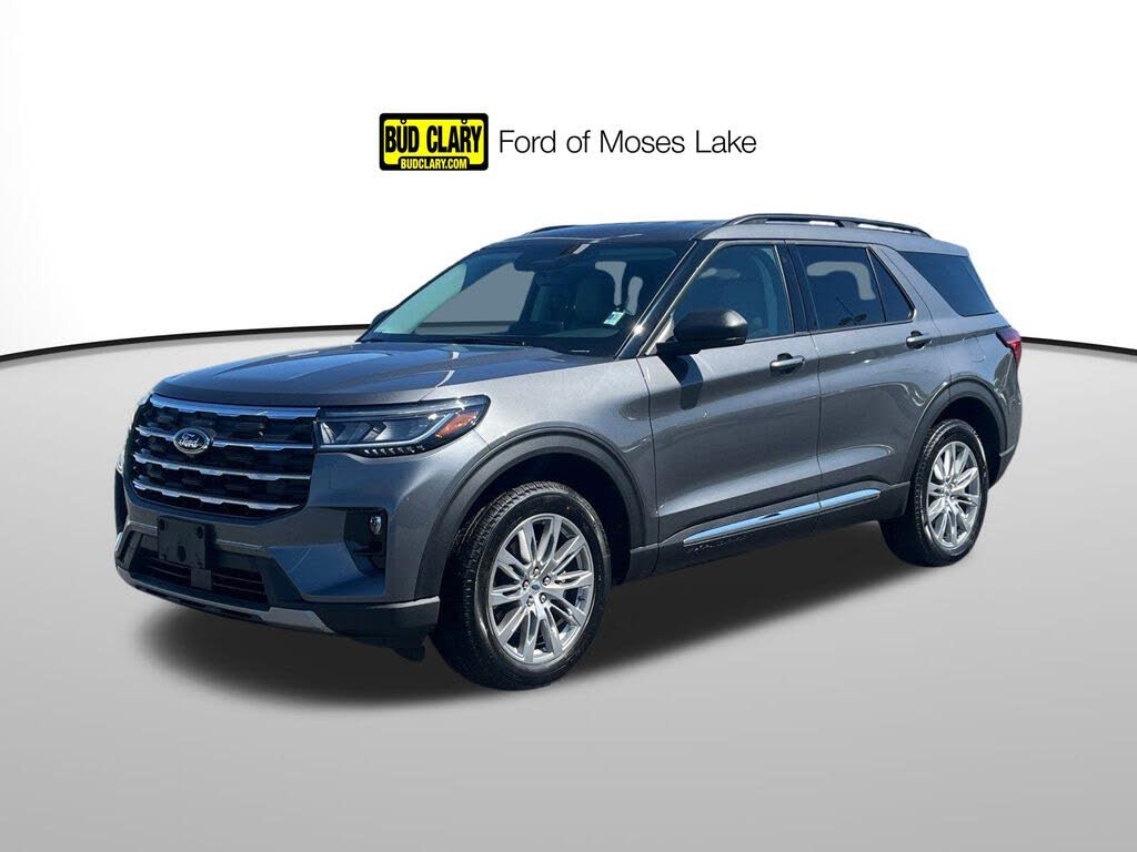 2025 Ford Explorer Active AWD