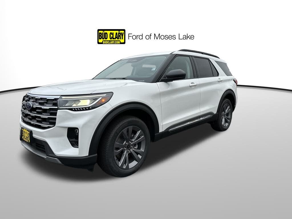 2025 Ford Explorer Active AWD