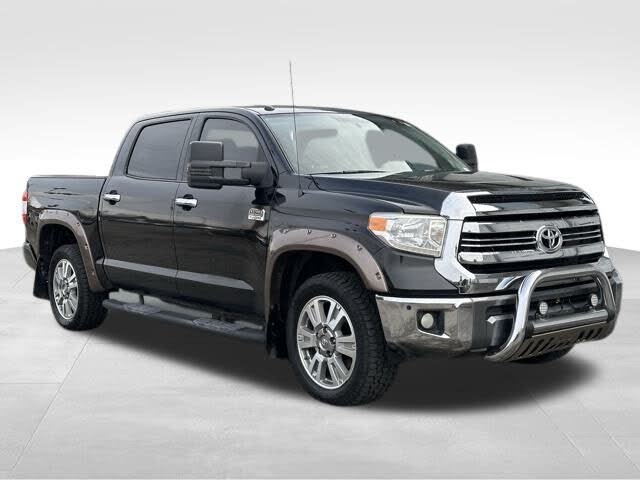 2016 Toyota Tundra Platinum CrewMax 5.7L FFV 4WD