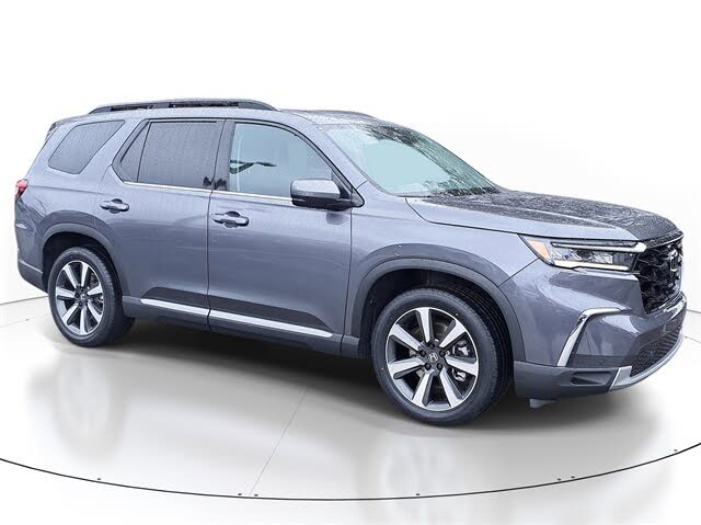 2024 Honda Pilot Touring FWD