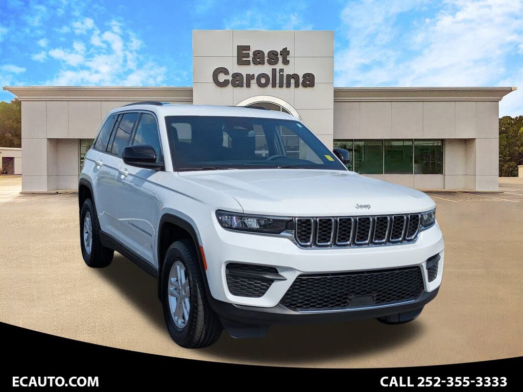 2024 Jeep Grand Cherokee Laredo RWD