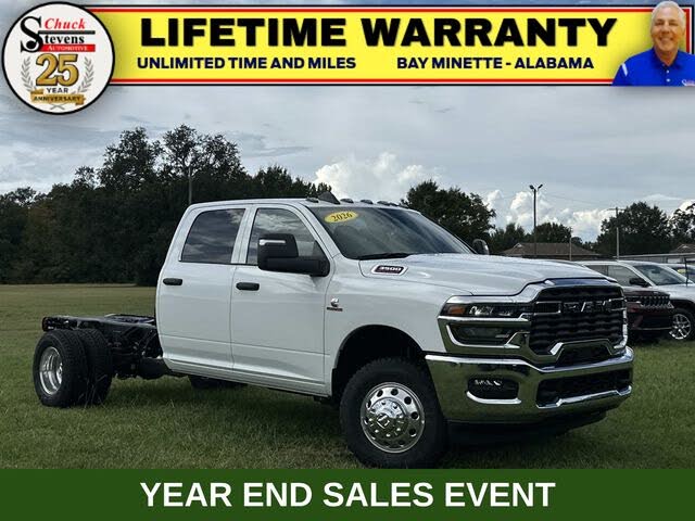 2026 RAM 3500 Chassis Tradesman Crew Cab LB DRW 4WD