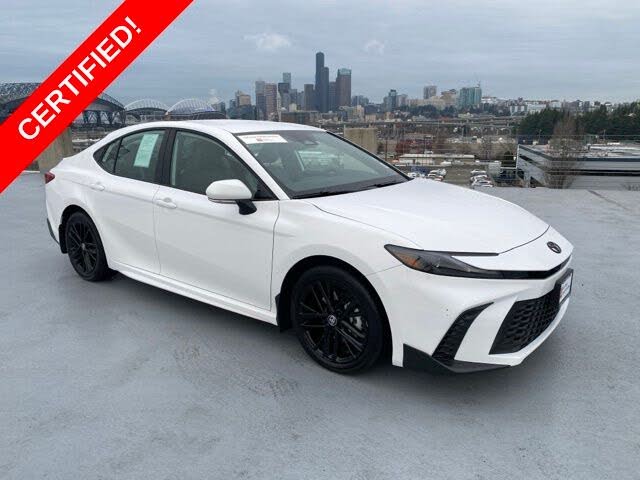 2025 Toyota Camry SE FWD