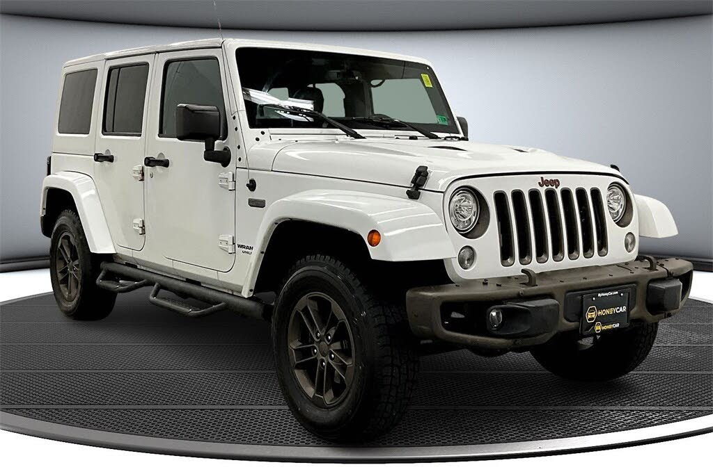 2017 Jeep Wrangler Unlimited Sahara 4WD