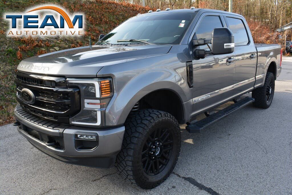 2022 Ford F-250 Super Duty Lariat Crew Cab 4WD