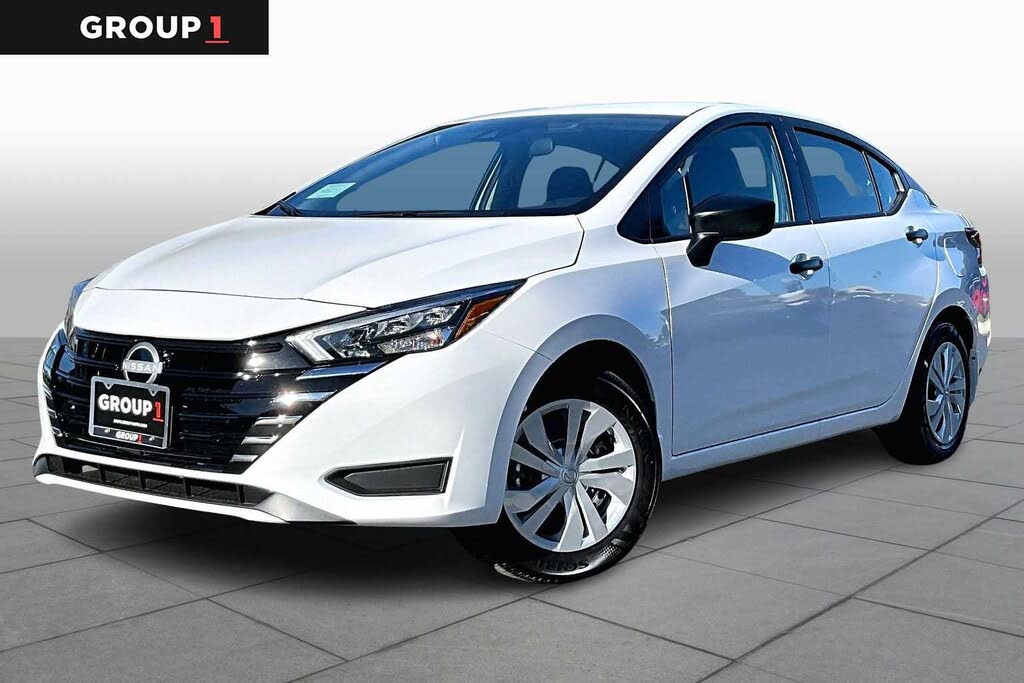 2025 Nissan Versa S FWD