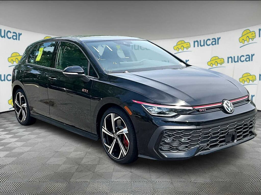 2025 Volkswagen Golf GTI SE FWD