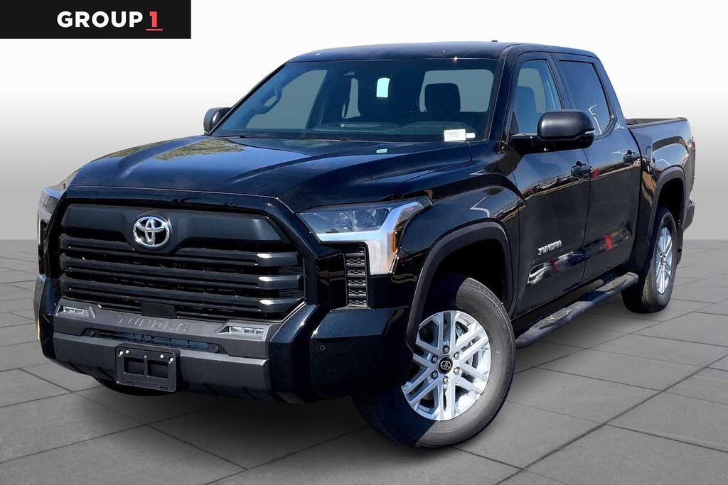 2026 Toyota Tundra SR5 CrewMax Cab 4WD