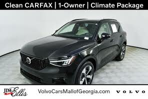 Volvo XC40 B5 Ultimate Dark Theme AWD