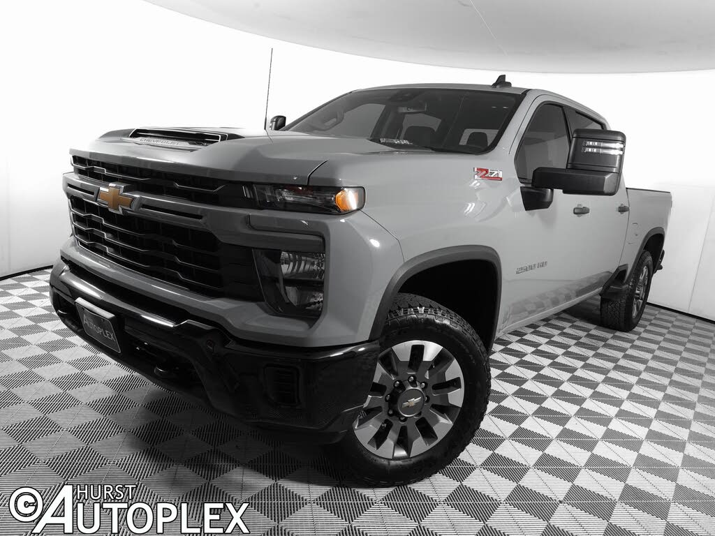 2024 Chevrolet Silverado 2500HD Custom Crew Cab 4WD