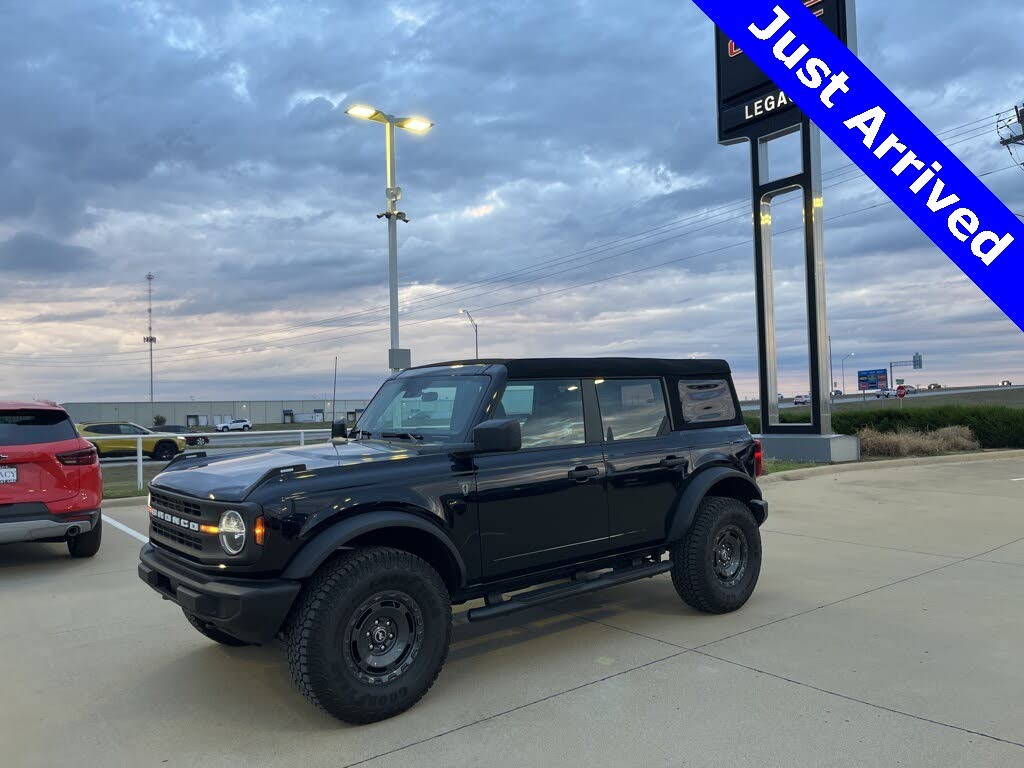 2025 Ford Bronco 4-Door 4WD