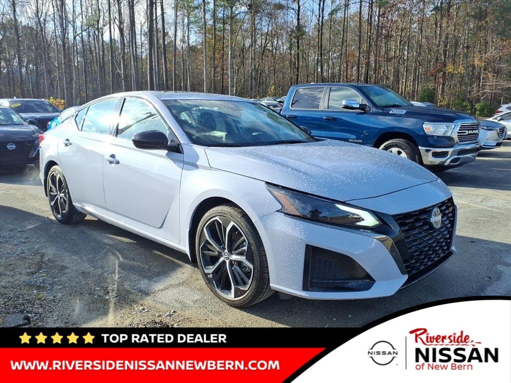 2025 Nissan Altima 2.5 SR FWD