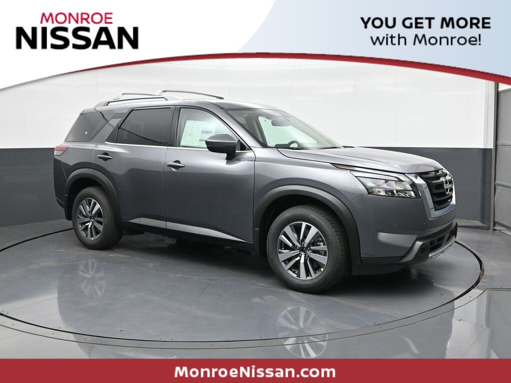 2025 Nissan Pathfinder SL 4WD
