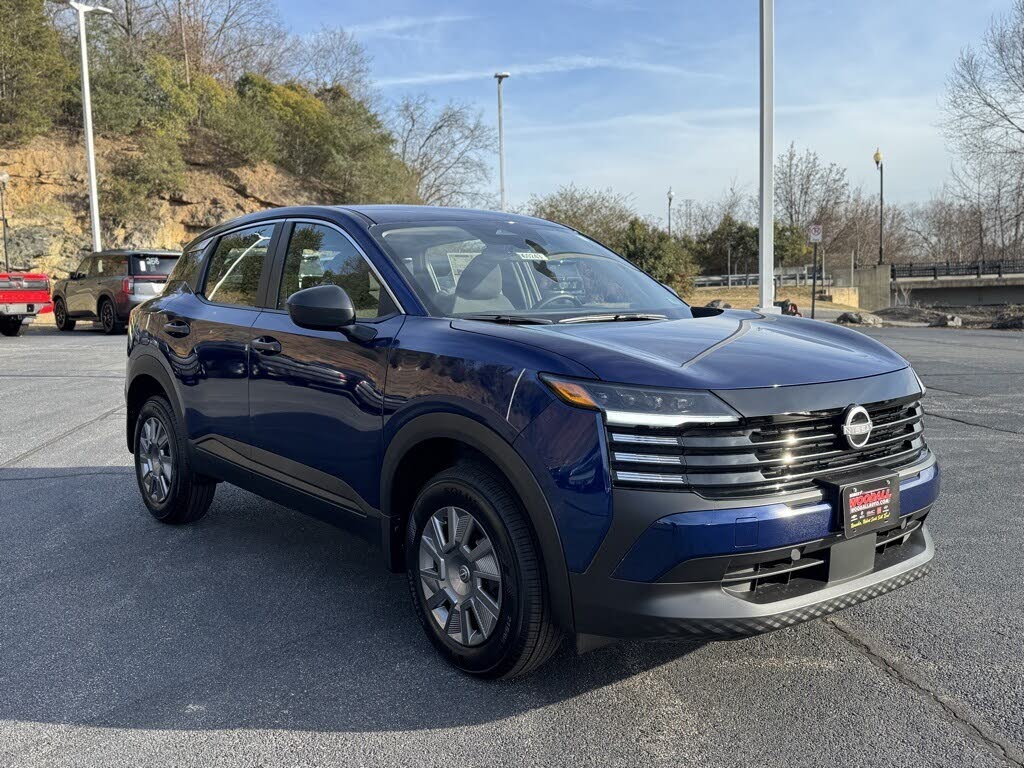 2026 Nissan Kicks S FWD