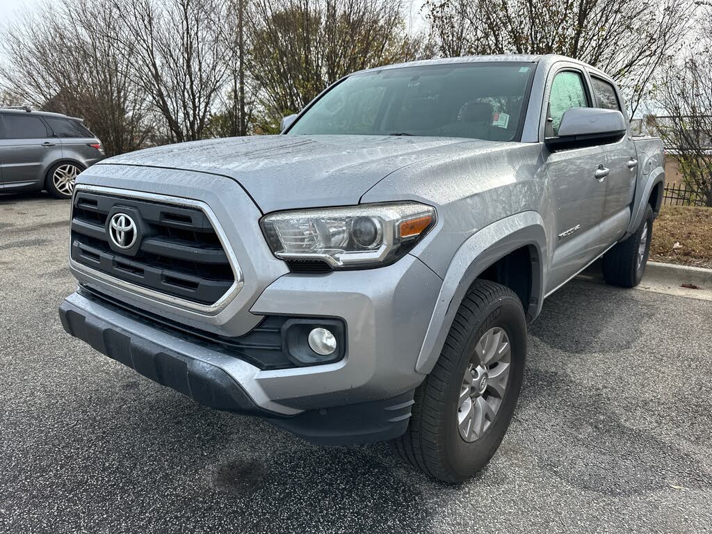 2017 Toyota Tacoma SR5 V6 Double Cab RWD