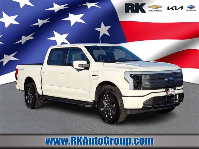 2022 Ford F-150 Lightning Lariat SuperCrew AWD