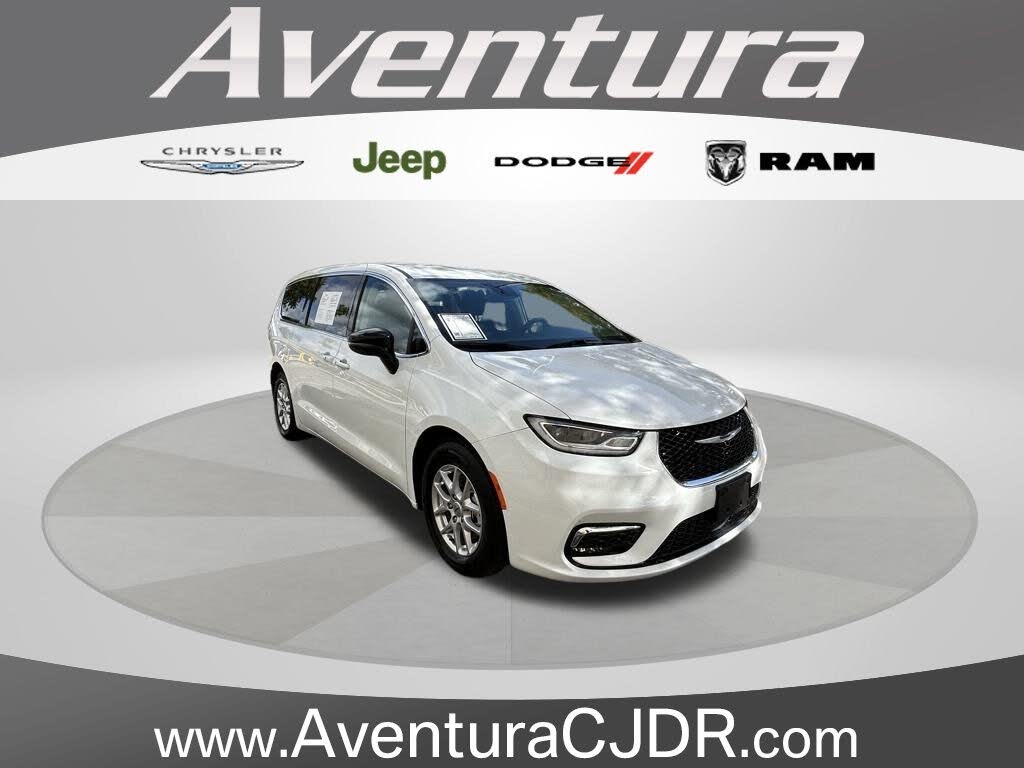 2024 Chrysler Pacifica Touring L FWD