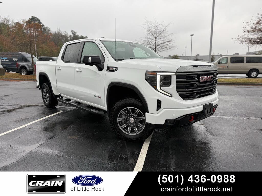 2024 GMC Sierra 1500 AT4 Crew Cab 4WD